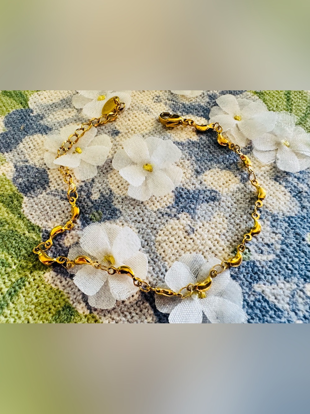 Gold bracelet with a delicate, minimalist design-Stainlees St, 18k Gold Plated